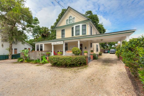 Successful Restaurant Off Busy Road: 412 S Woodland Blvd, DeLand, FL 32720